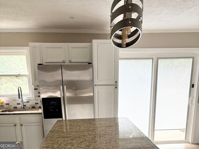 Building Photo - 3193 Abbeywood Dr