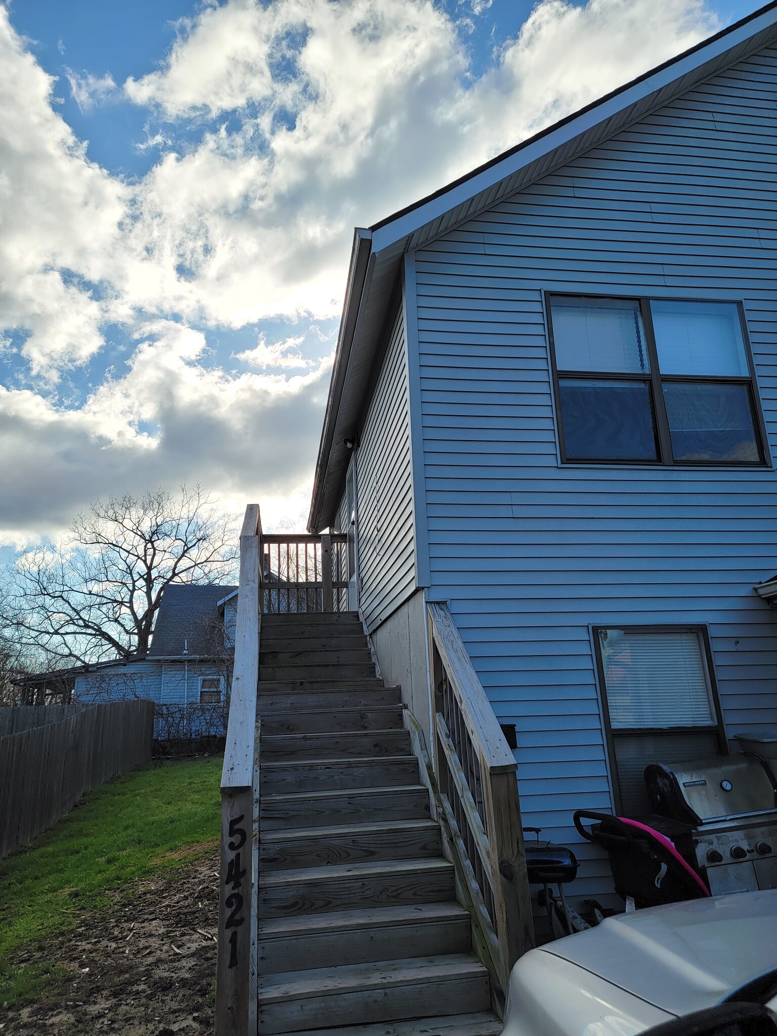 Building Photo - 5421 Kensington Ave