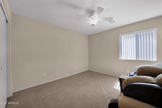 Building Photo - 23471 N Desert Dr