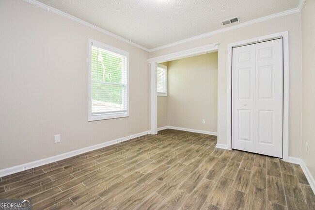 Building Photo - 4066 Jewel Terrace
