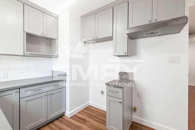 Building Photo - 5228 Repetto Ave