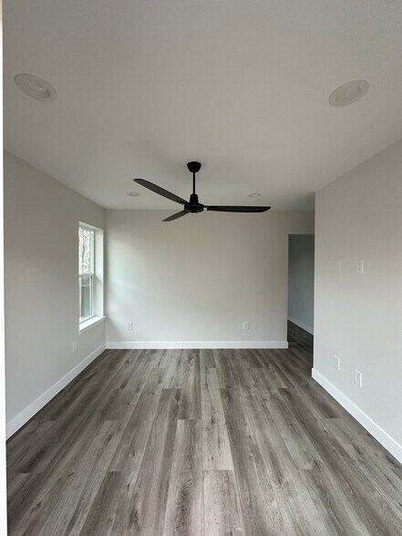 Building Photo - 724 Dodson Way