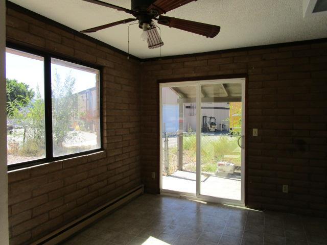 Building Photo - 569 W Pabor Way