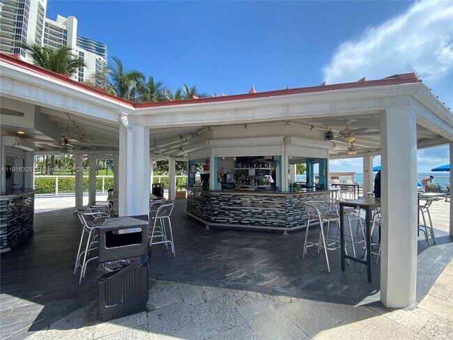 Building Photo - 19201 Collins Ave