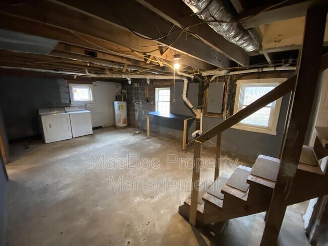 Building Photo - 11308 Gordon Rd