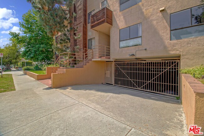 Building Photo - 12412 Texas Ave