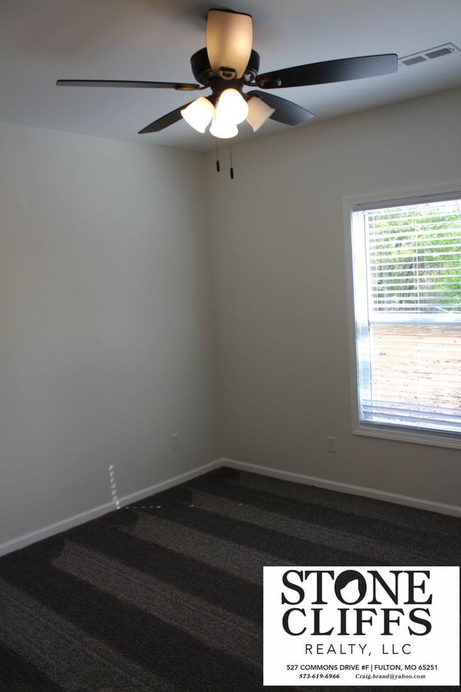 Building Photo - 904 Scott Station Rd