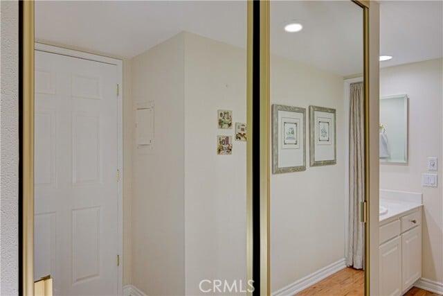 Building Photo - 5510 Paseo Del Lago W