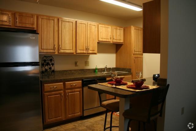 Kitchen - Towne Park Apartments