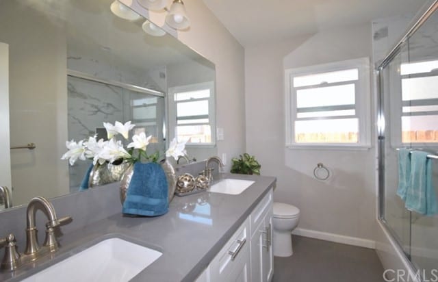 Bathroom - 16601 Valerio St
