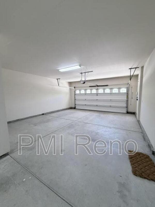 Building Photo - 10742 Amber Falls Dr