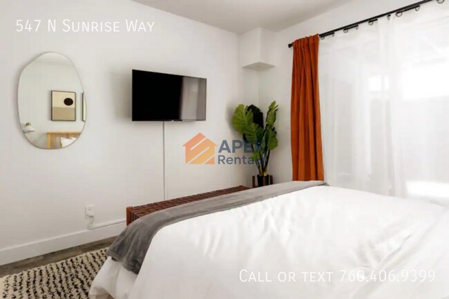 Building Photo - 547 N Sunrise Way