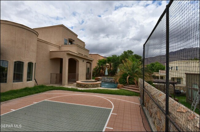 Building Photo - 6304 Franklin Trail Drive