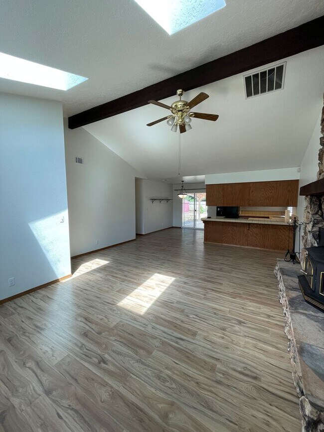 Building Photo - 4751 Scott Way