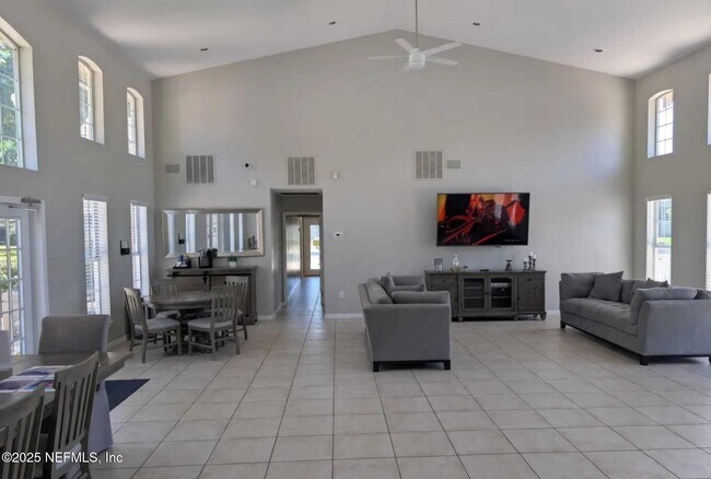 Building Photo - 10200 Belle Rive Blvd