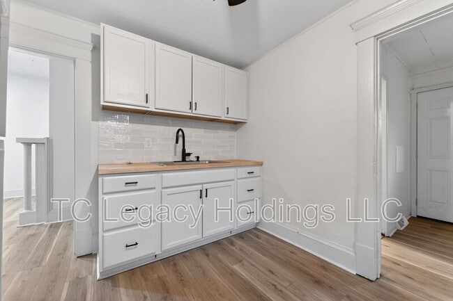 Building Photo - 2201 Gould Ave