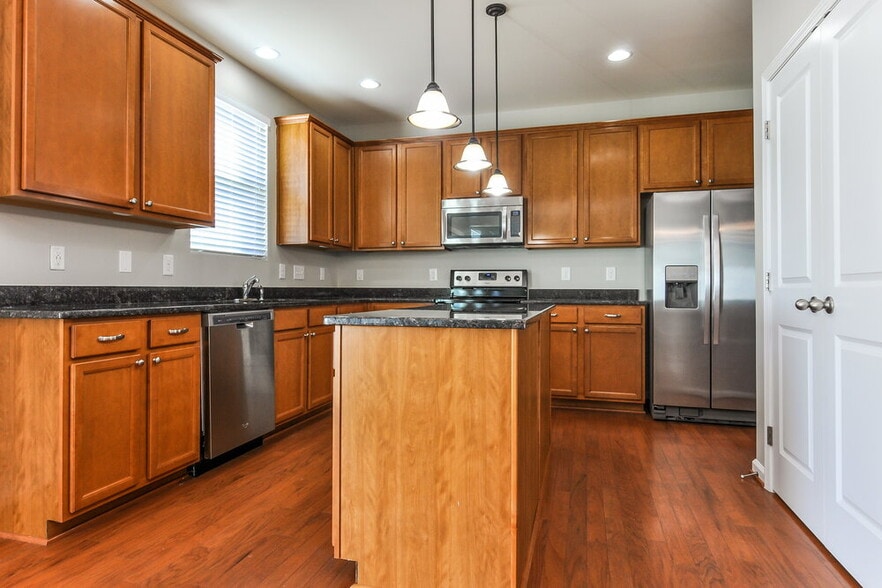 Building Photo - 3970 Massey Run