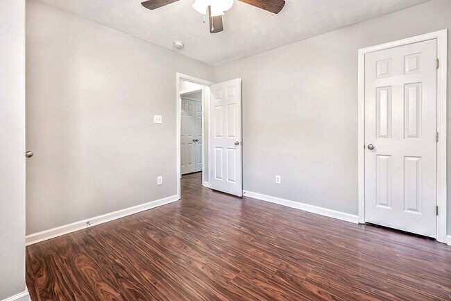 Building Photo - 318 Tennessee Walker Dr