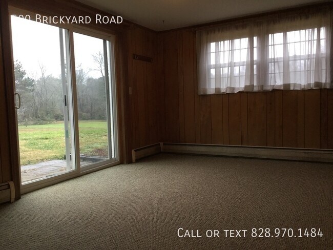 Building Photo - 500 Brickyard Rd