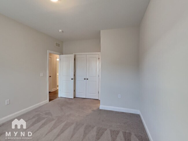 Building Photo - 395 Jorpaul Dr