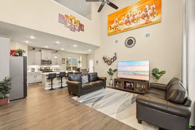 Building Photo - 812 Coronado Ter Ln