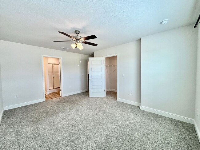 Building Photo - 4177 Pendragon Cir