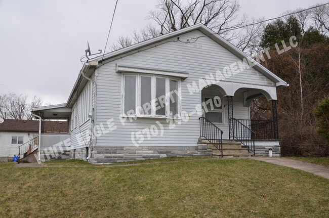 Building Photo - 319 Front St