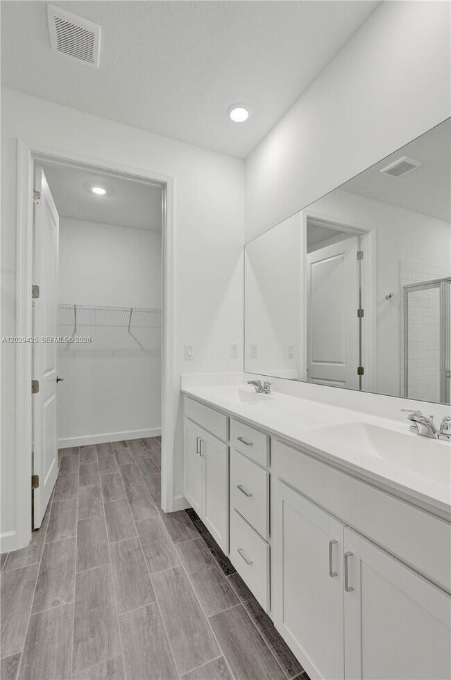 Building Photo - 3777 Harborside Ave