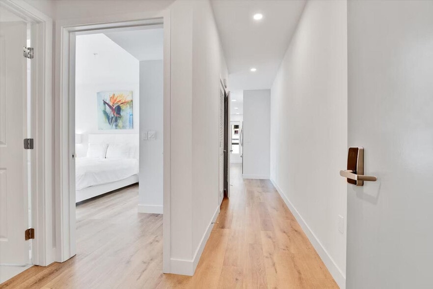 Building Photo - 3798 7th Ave