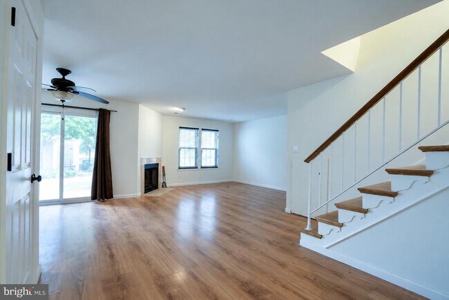 Building Photo - 12887 Grays Pointe Rd