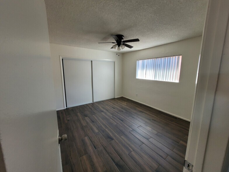 Building Photo - 8135 Langdon Ave