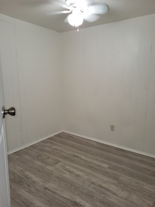 Building Photo - 6950 Lark Haven Ln