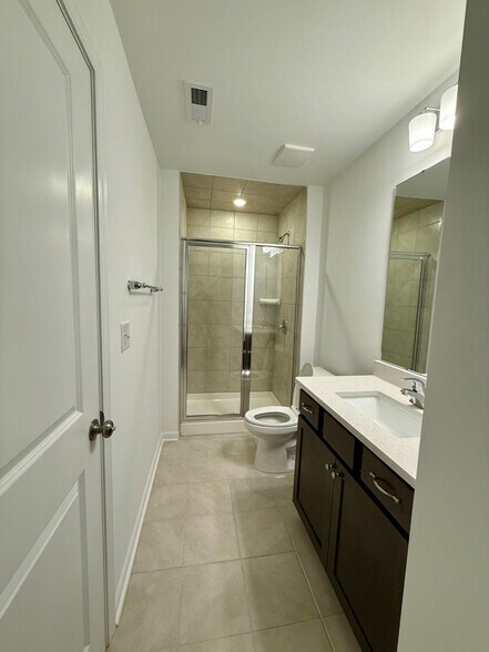 Building Photo - 5011 Westmead Ln
