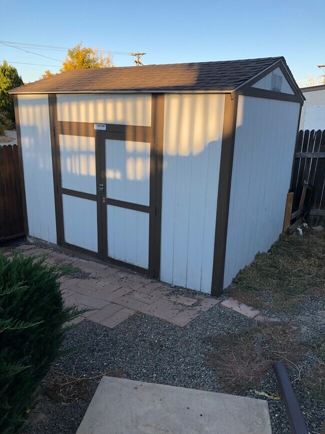 Building Photo - 21 N Briarwood Pl