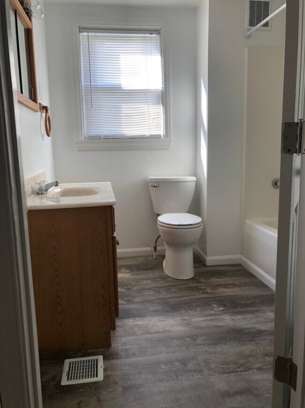 Building Photo - 13 Kemper Ave