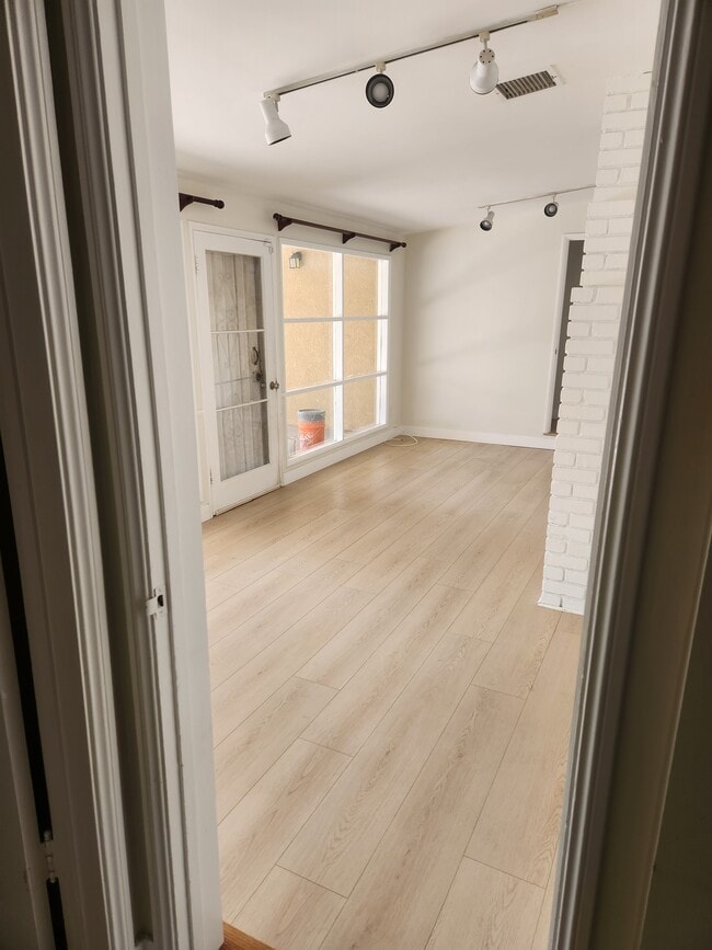 Building Photo - 12402 Killion St