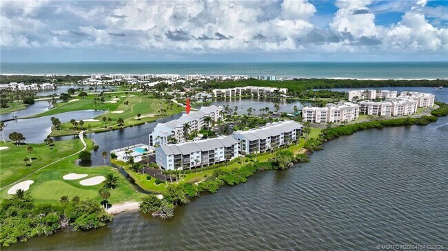 Building Photo - 40 NE Plantation Rd