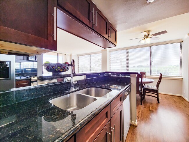 Building Photo - 3525 Sage Rd