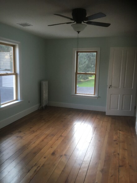 Building Photo - 508 N Front St