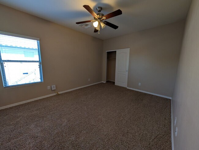 Building Photo - 4 Bedroom 3 Bathroom Circle Cross Ranch Home