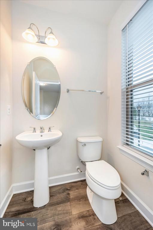 Building Photo - 45366 Daveno Square