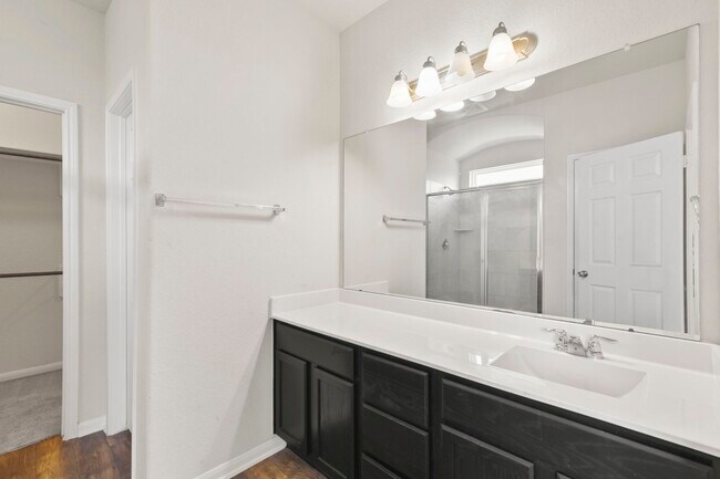 Building Photo - 3011 Tandem Ct