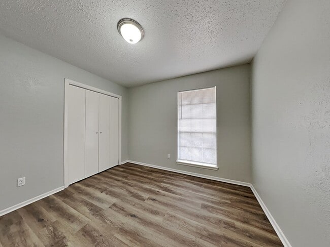 Building Photo - Newly Renovated Single Family Home | 3 BR/1.5BA | 1-Car Covered Parking | Gated backyard