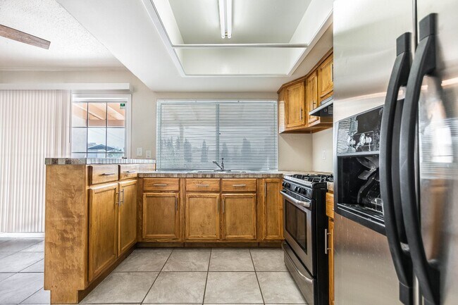 Building Photo - Charming 3 bedroom, 2 bath in East El Paso!