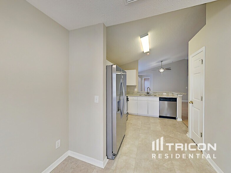 Building Photo - 723 Cape Cod Cir