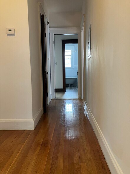 Building Photo - 11 Boylston St