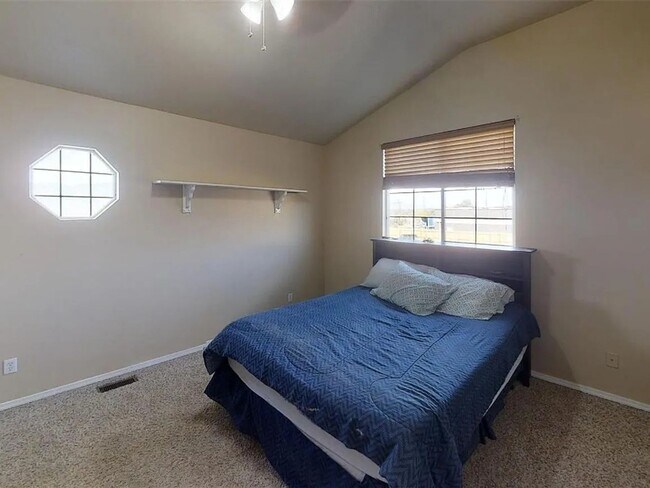 Building Photo - 8021 Lodi Ln