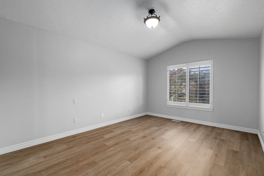 Building Photo - 7178 S 420 E