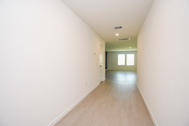 Building Photo - 6850 Flowering Ginger Ln