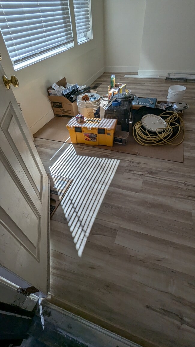 Building Photo - 316 Hazel St